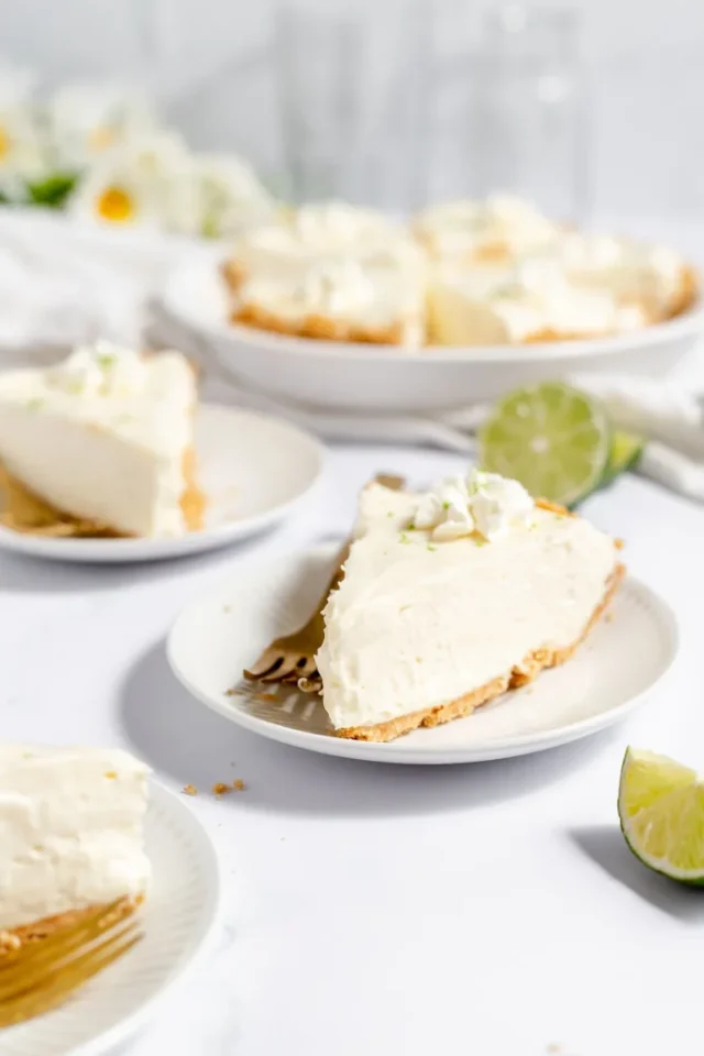  No-Bake Key Lime Pie by Recipes Simple.