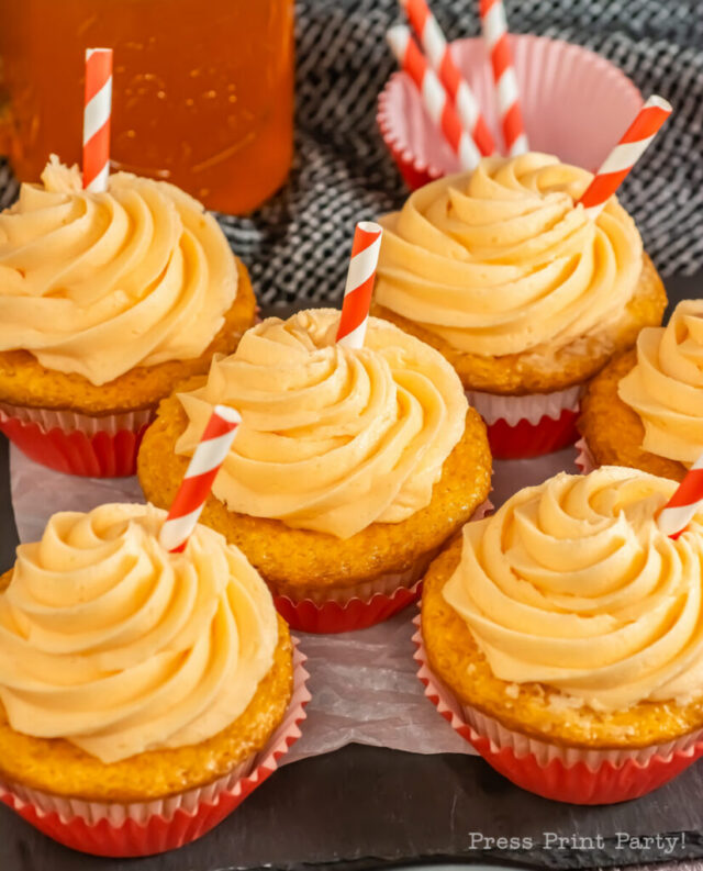 Crazy Easy Orange Creamsicle Cupcakes for Summer Parties from Press Print Party.